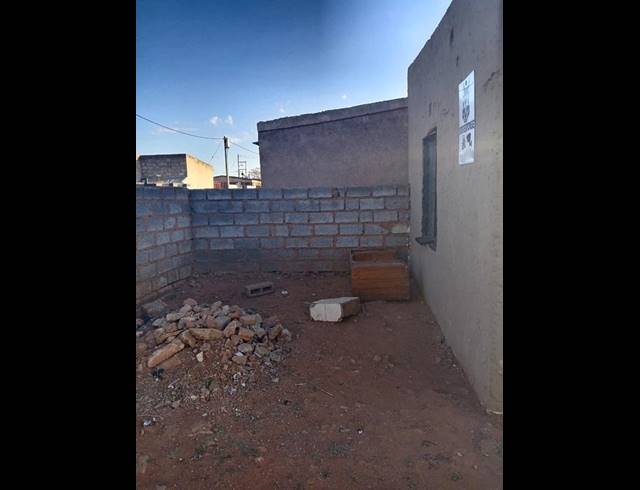 1 BEDROOM HOUSE FOR SALE IN ROODEKOP